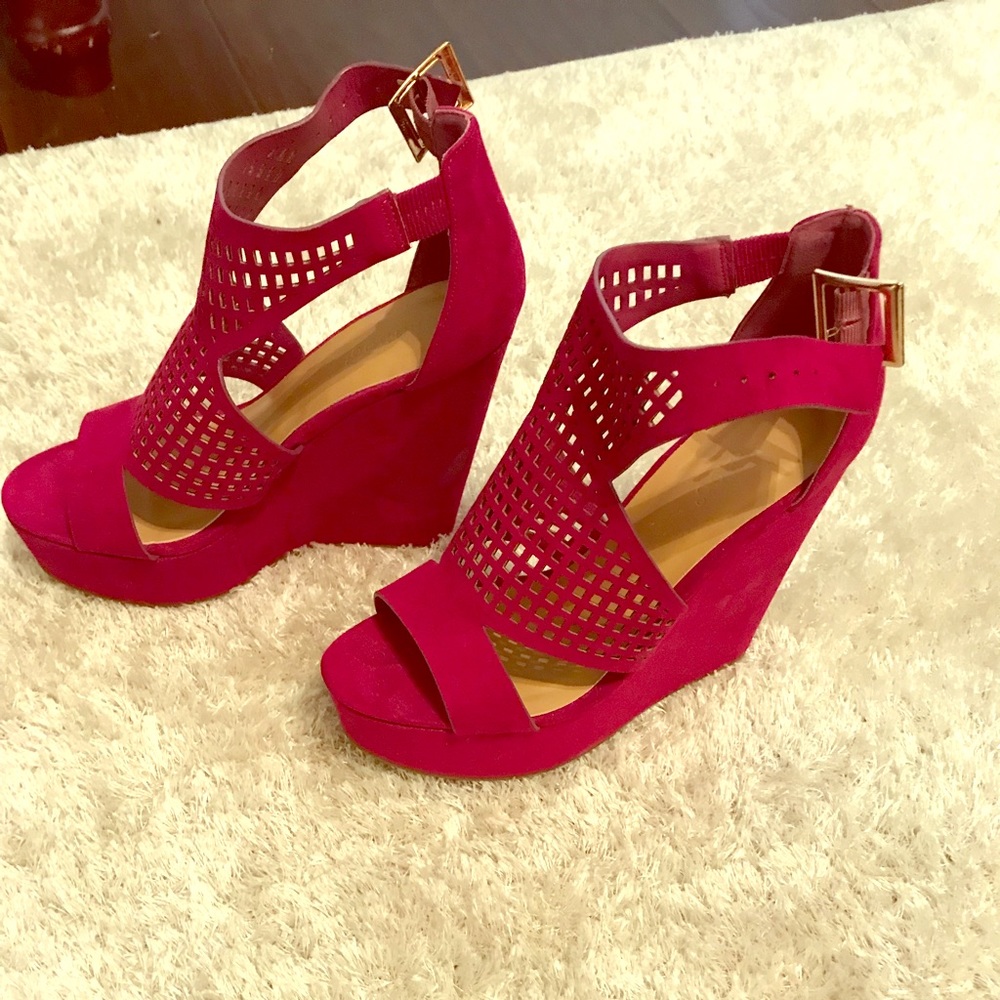 Ankle wedge booties